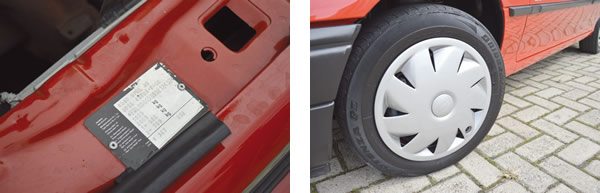 A plaqueta de identificação revela a origem belga do Astra da geração F / As rodas de aço estampado cobertas com calotas; não havia opção de alumínio